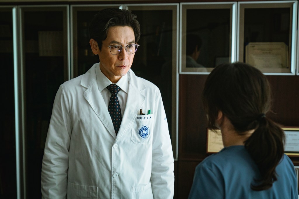 Disney+’s ‘Hyper Knife’ Stars Sul Kyung-gu & Park Eun-bin Talk New Medical Thriller; Streamer Sets Release Date